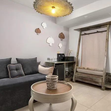 Elakati Luxury Boutique - Adults Only 4*