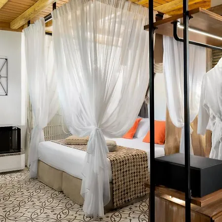 Elakati Luxury Boutique - Adults Only Hotel