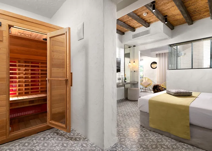 Elakati Luxury Boutique - Adults Only