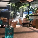 埃拉卡蒂豪华精品情趣酒店 酒店 3*